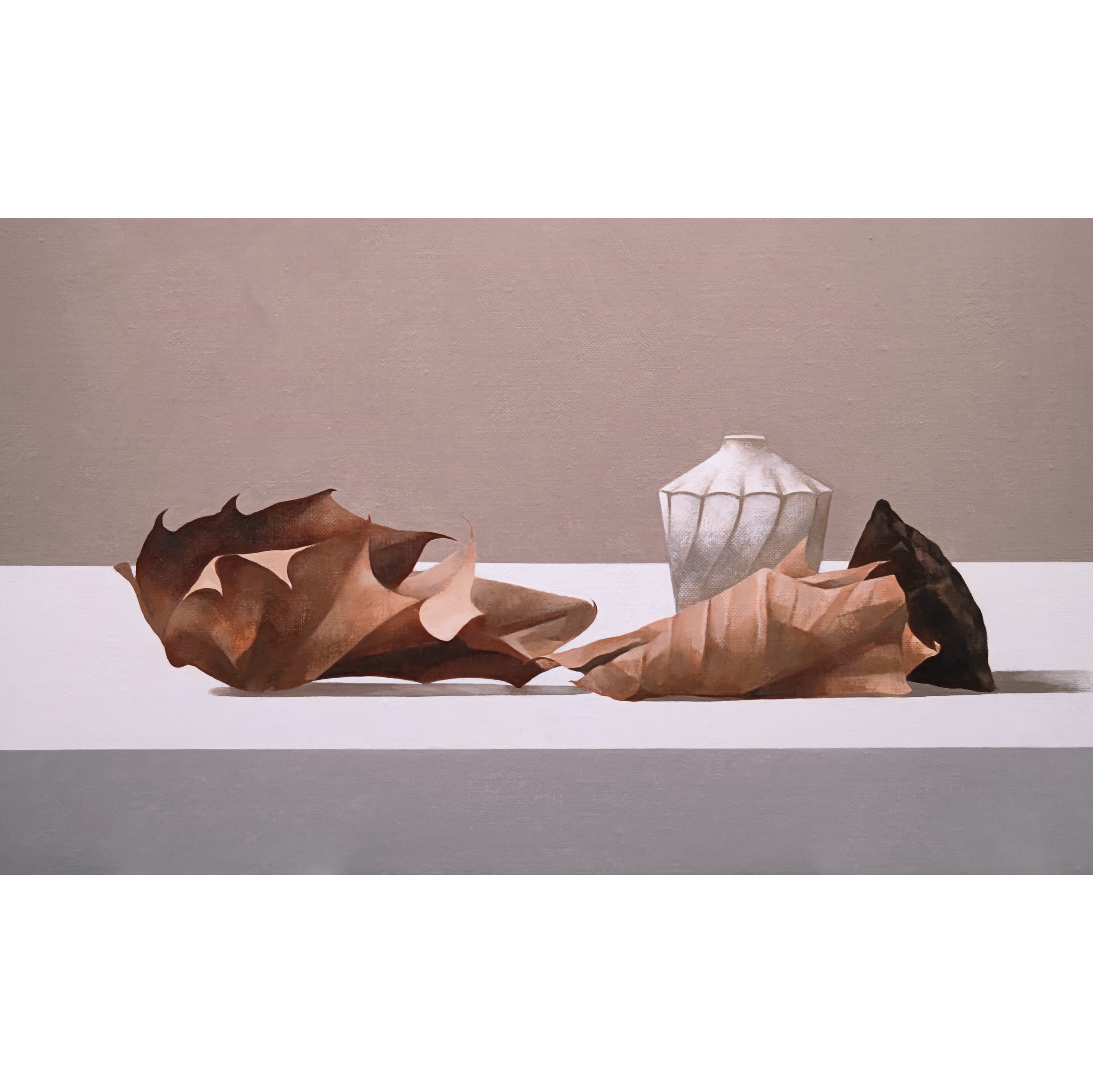still life
(枯葉と小さなモチーフ)